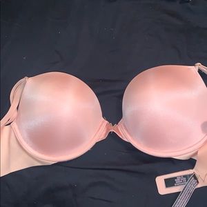 Victoria Secret New push-up bra without tags 32D